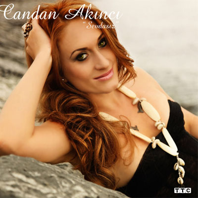 http://dl.bita-music.ir//bita2/Music/Album2/Candan%20Akinci%20-%20Sevdasiz/candan.jpg