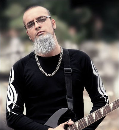 http://dl.bita-music.ir/Saman1/Images/03-90/Matin2hanjareh.jpg