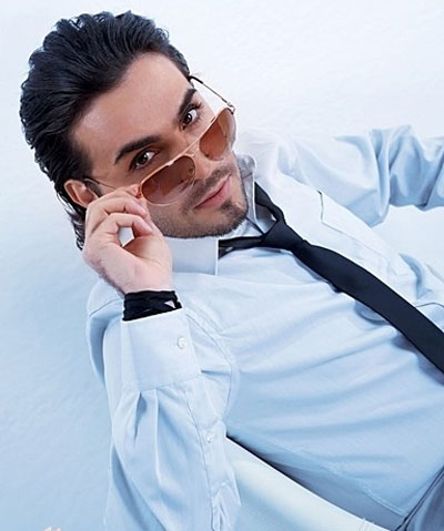 http://dl.bita-music.ir/Saman3/Images/09.91/Ismail%20Yk%20-%20Cikacak.jpg