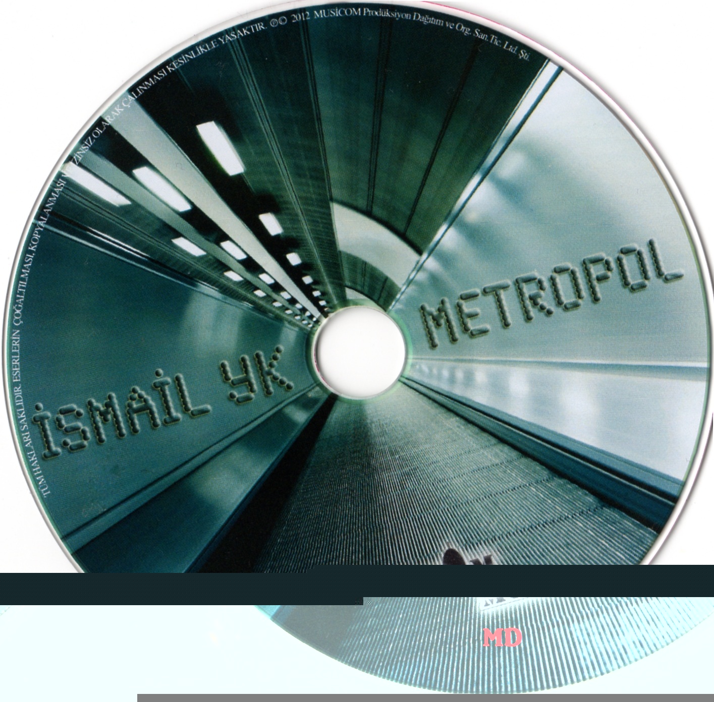 http://dl.bita-music.ir/Saman3/Music/Album/Ismail%20YK%20-%20Metropol/Cover/TakTaraneh-IsmailYk%20%282%29.jpg